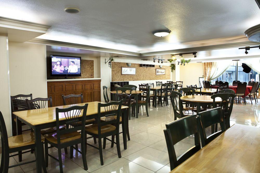 Hotel The Charter House à Makati City Extérieur photo