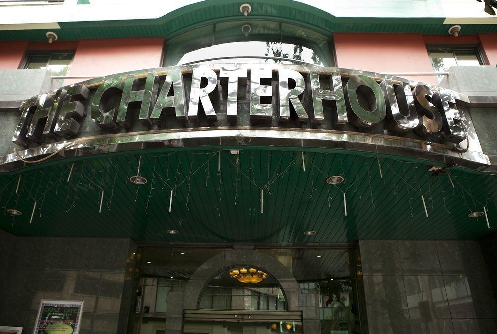 Hotel The Charter House à Makati City Extérieur photo