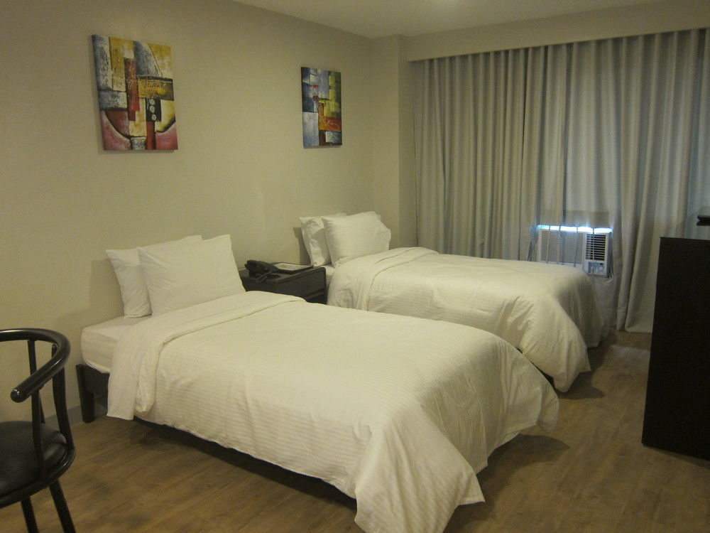 Hotel The Charter House à Makati City Extérieur photo
